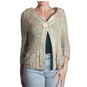BCBGMAXAZRIA Chunky Sweater Cardigan Hoodie with an Abalone shell button size S.